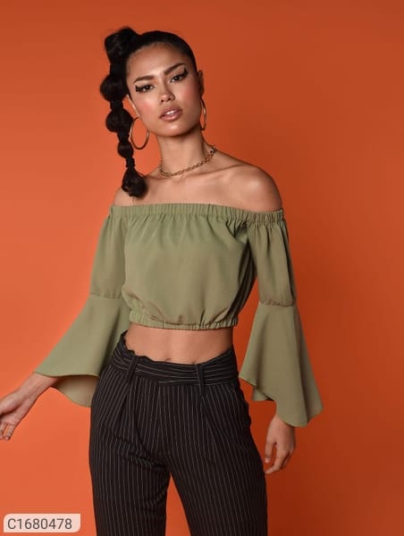 Crema crop top